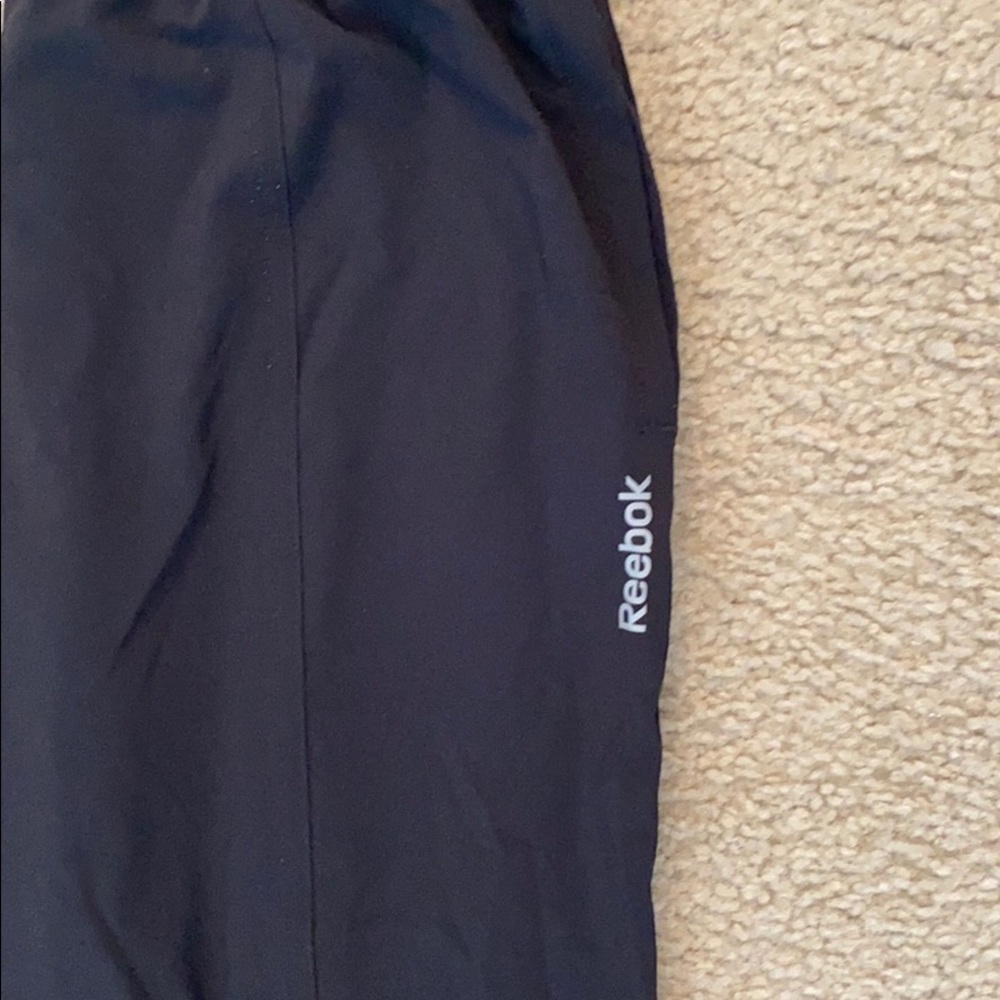 Black Reebox Capri - Picture 2 of 3